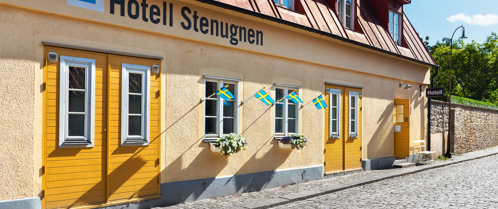 gotland-visby-hotell-stenugnen-fasad-banner1